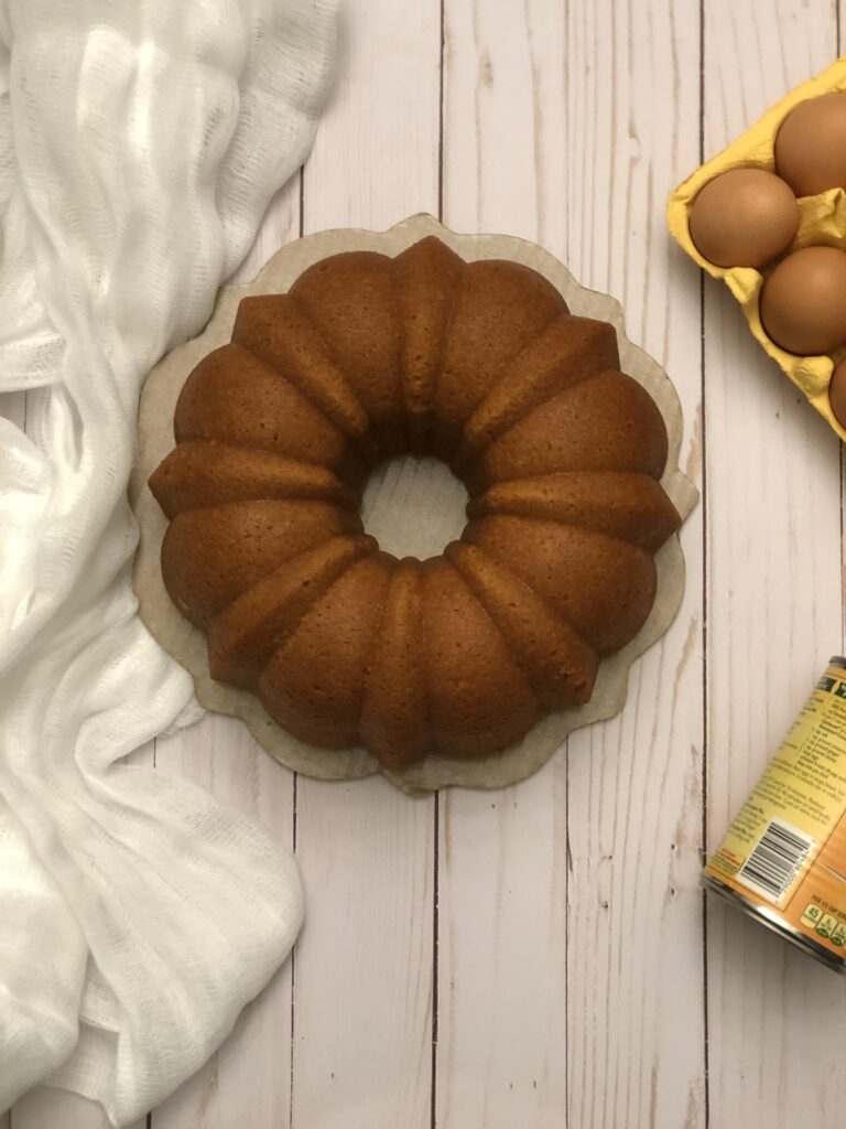 large-bundt-cake-cakes-and-loaves